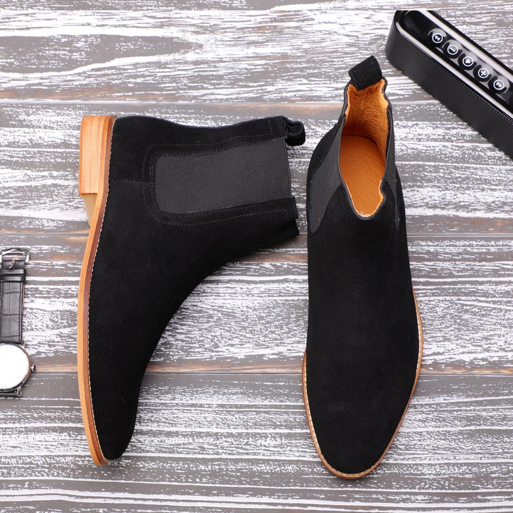 HKLA™️ Suede Black Chelsea Boots - Picture 4 of 7